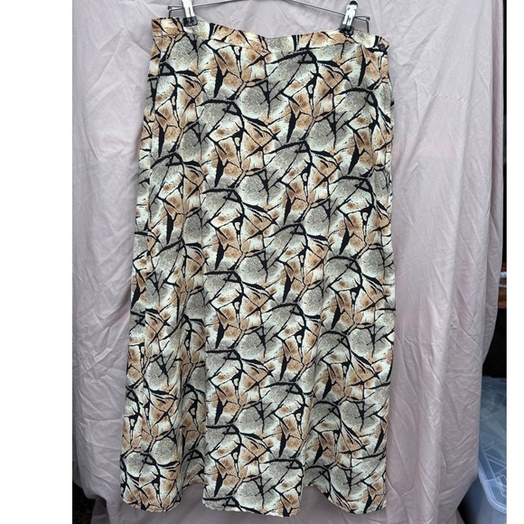 Voir Dresses & Skirts - Voir Abstract Crackle Print Midi Skirt Tan Beige Black Side Zip Women's Size M